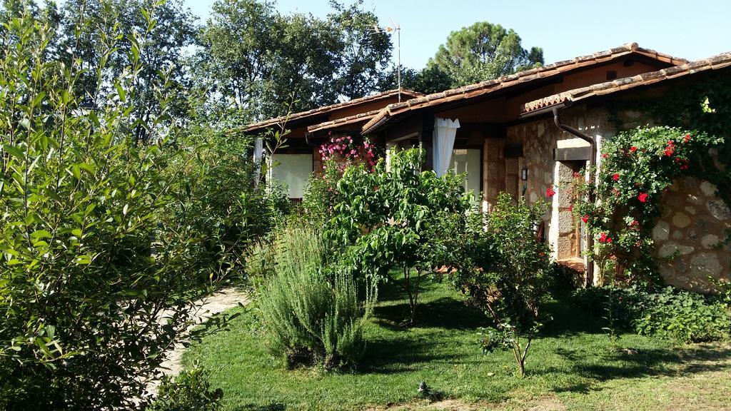 Apartamentos El Roble Valverde de la Vera Exterior photo