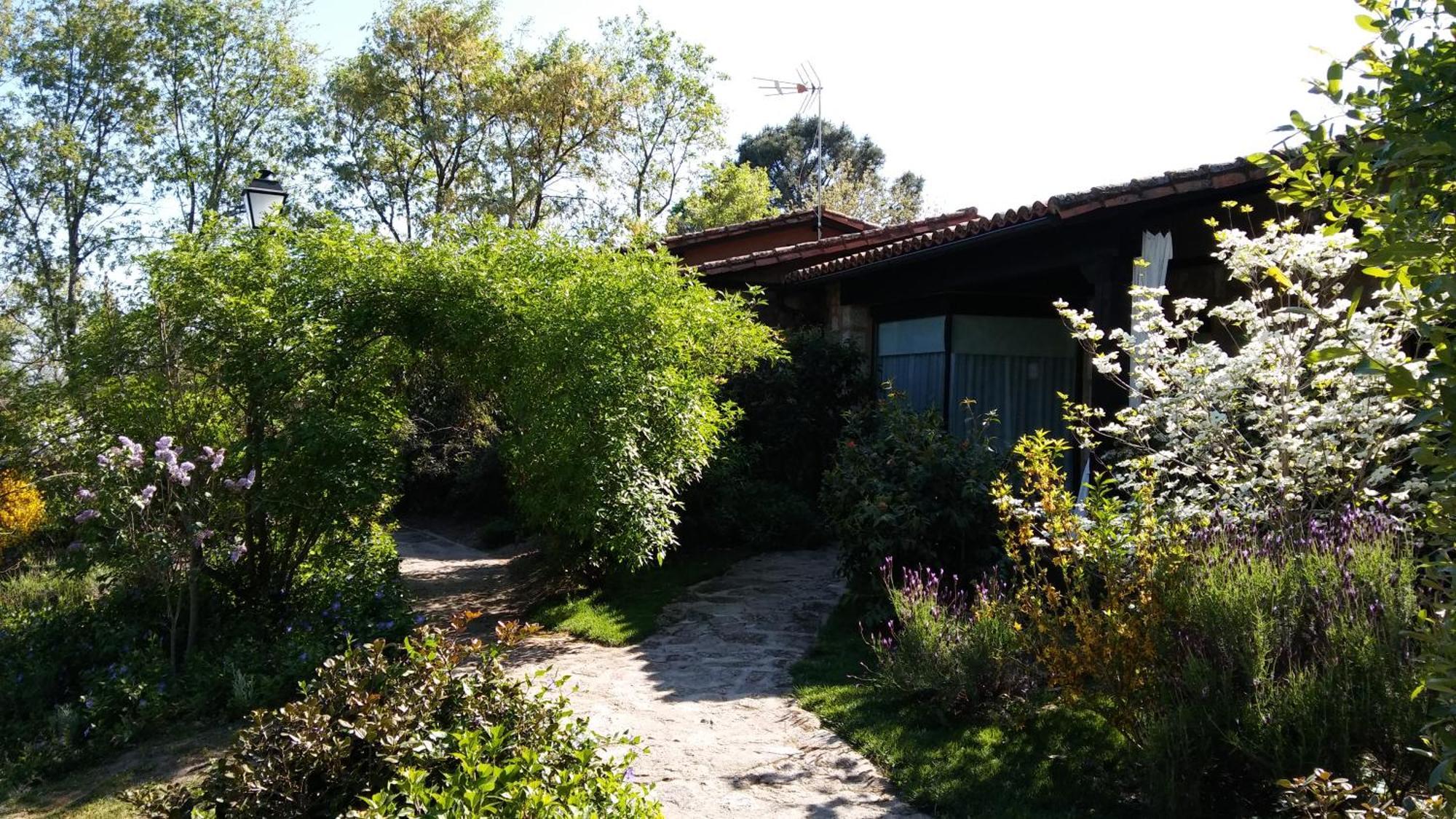 Apartamentos El Roble Valverde de la Vera Exterior photo