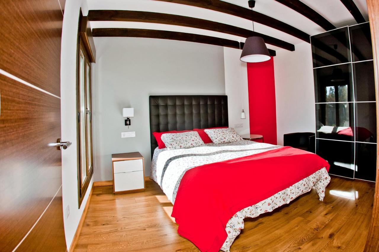 Apartamentos El Roble Valverde de la Vera Exterior photo