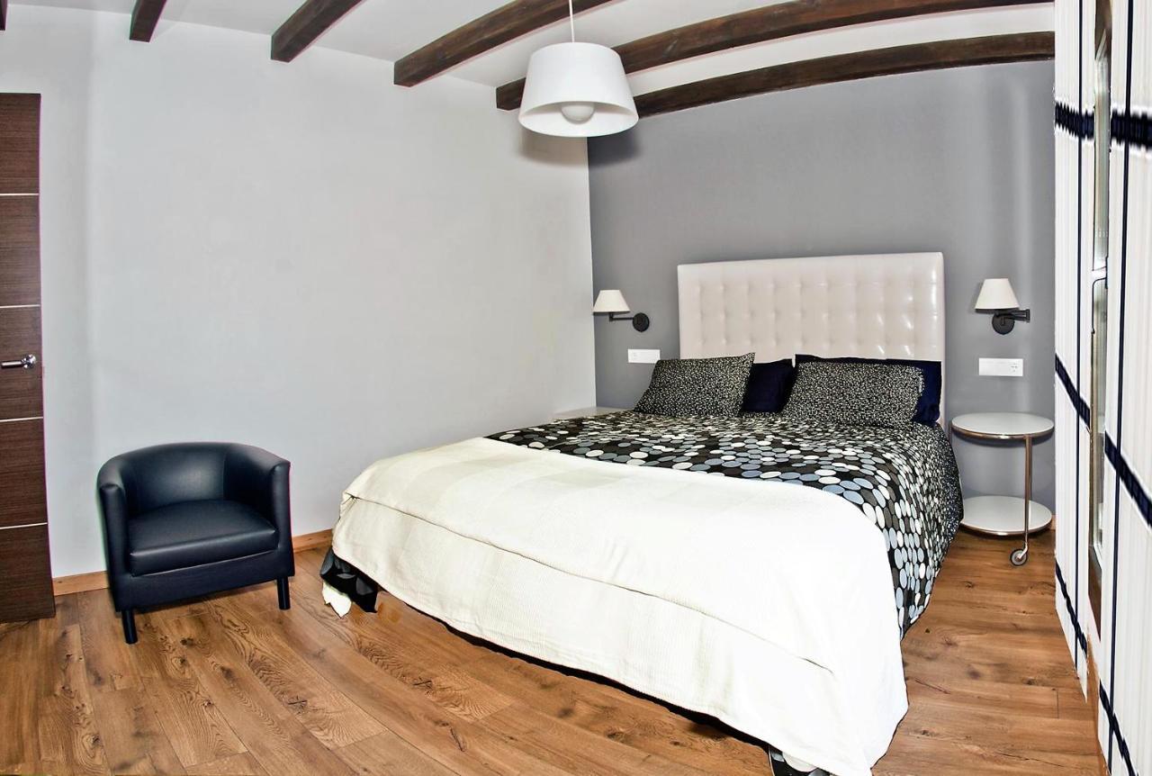Apartamentos El Roble Valverde de la Vera Exterior photo